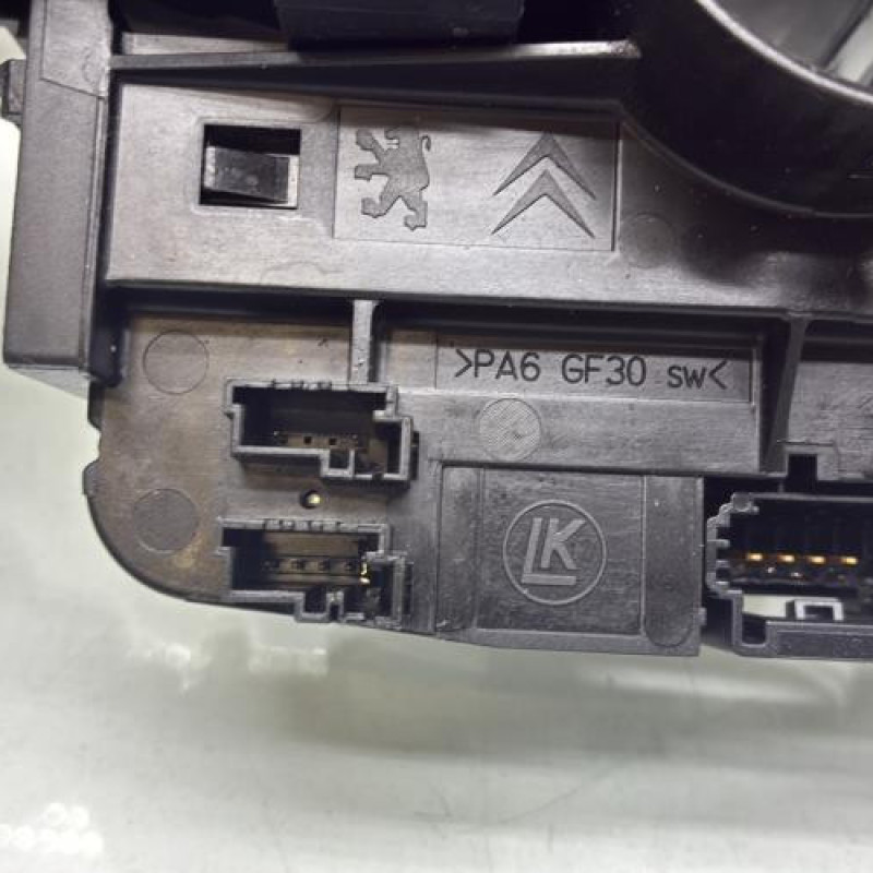 Com (Bloc Contacteur Tournant+Commodo Essuie Glace+Commodo Phare) CITROEN C3 2 Photo n°7