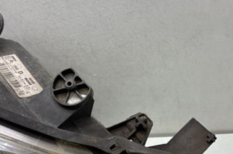 Optique avant principal droit (feux)(phare) PEUGEOT PARTNER 2