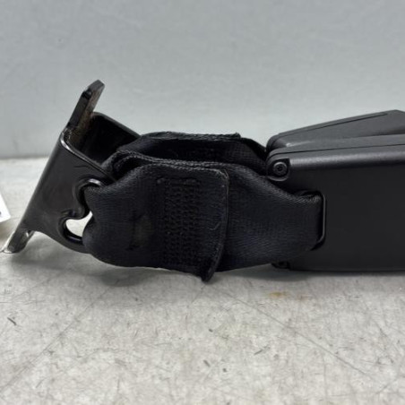 Attache ceinture arriere droit PEUGEOT 208 1