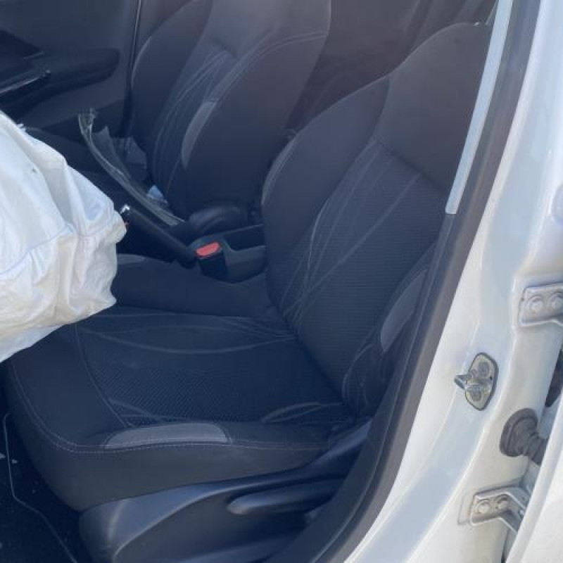 Ceinture arriere droit PEUGEOT 208 1 Photo n°17