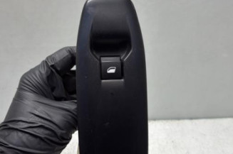 Interrupteur de leve vitre avant droit PEUGEOT 208 1 Photo n°1