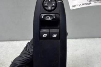 Interrupteur de leve vitre avant gauche PEUGEOT 208 1 Photo n°1