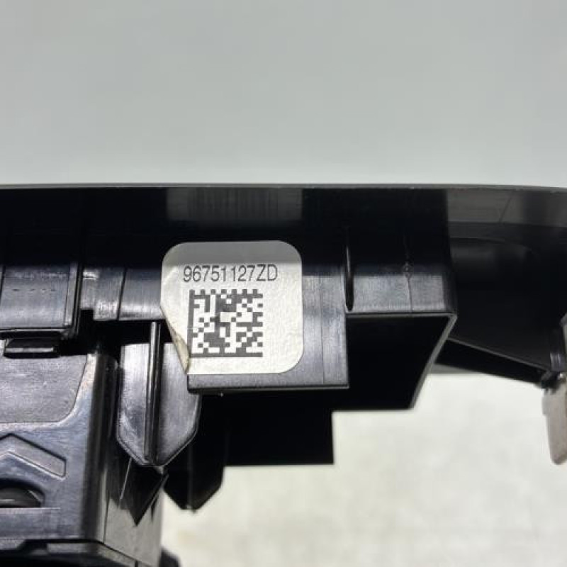 Interrupteur de leve vitre avant gauche PEUGEOT 208 1 Photo n°3