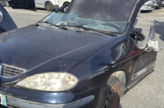 Optique avant principal droit (feux)(phare) RENAULT MEGANE 1