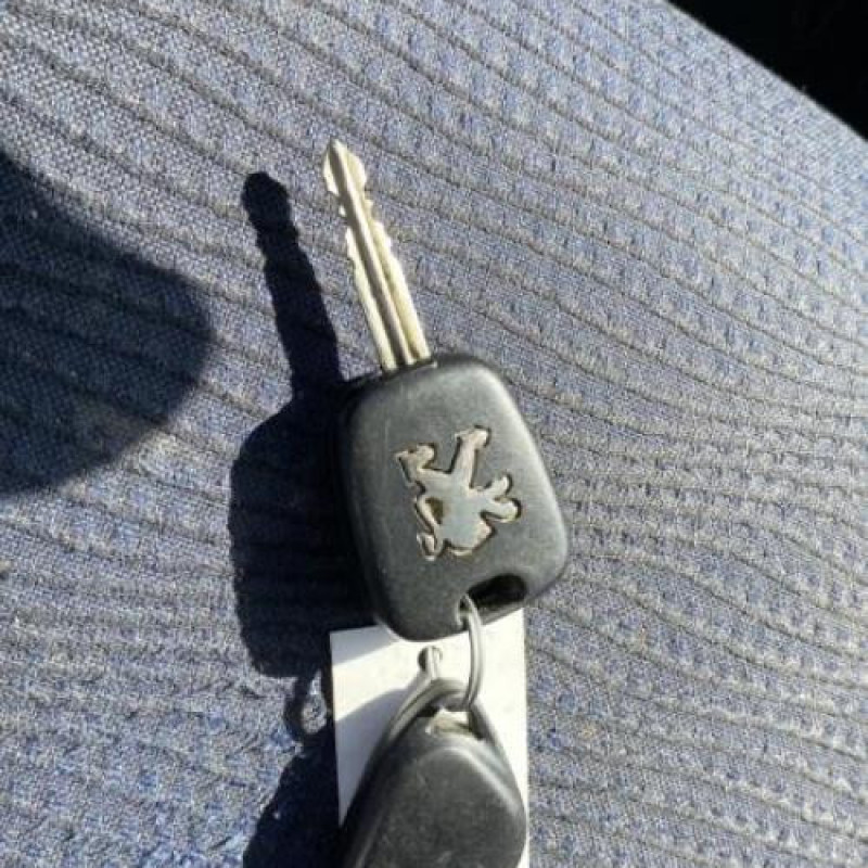 Leve vitre electrique avant droit PEUGEOT PARTNER 1 Photo n°17