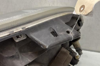 Optique avant principal droit (feux)(phare) RENAULT CLIO 2