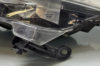 Optique avant principal gauche (feux)(phare) PEUGEOT 208 1