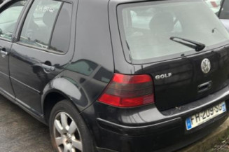 Vitre avant gauche VOLKSWAGEN GOLF 4