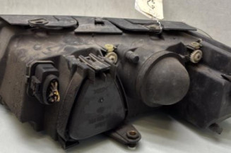 Optique avant principal droit (feux)(phare) VOLKSWAGEN PASSAT 4