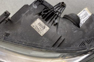 Optique avant principal droit (feux)(phare) VOLKSWAGEN PASSAT 4