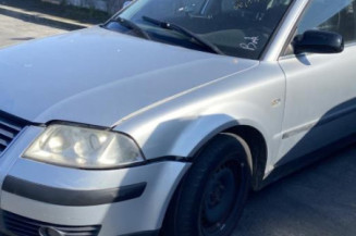 Optique avant principal gauche (feux)(phare) VOLKSWAGEN PASSAT 4