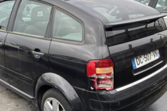 Optique avant principal gauche (feux)(phare) AUDI A2