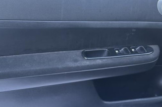 Attache ceinture arriere droit PEUGEOT 307