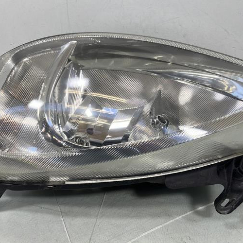 Optique avant principal gauche (feux)(phare) OPEL CORSA C Photo n°1