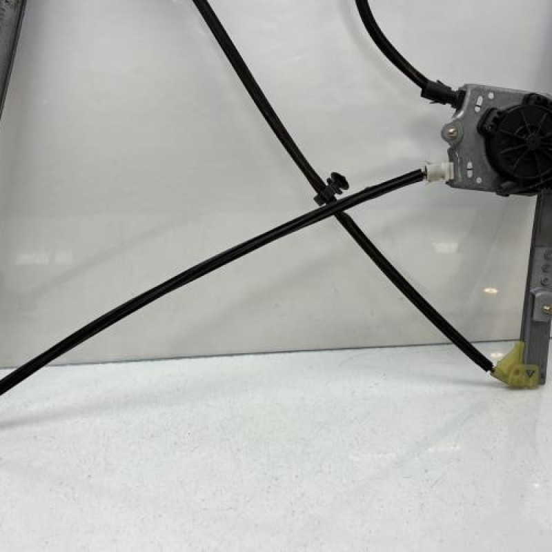 Leve vitre electrique avant droit RENAULT LAGUNA 2 Photo n°2