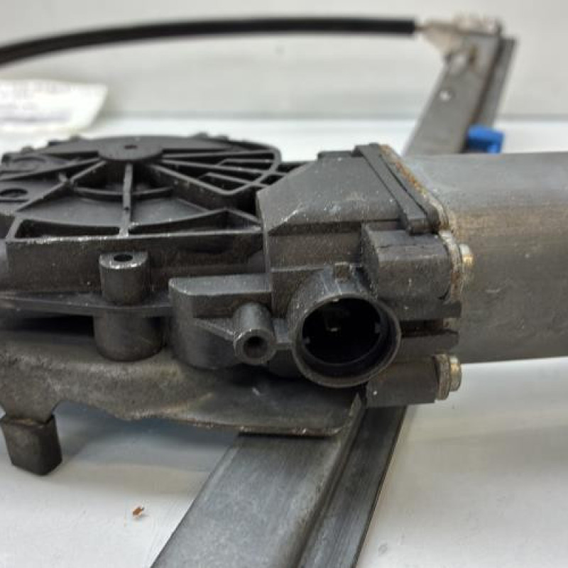 Leve vitre electrique avant droit RENAULT LAGUNA 2 Photo n°5