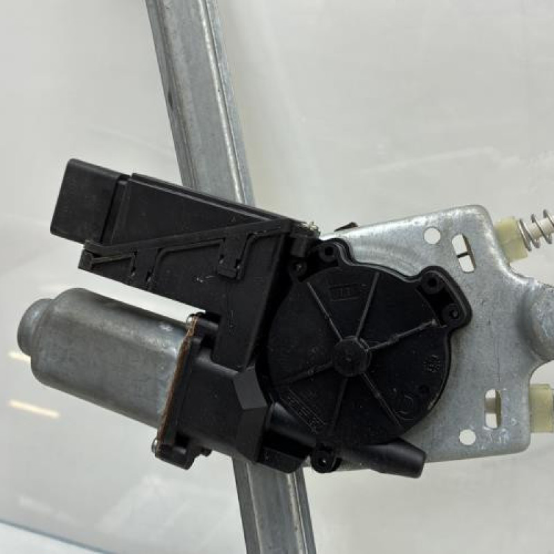 Leve vitre electrique avant gauche RENAULT LAGUNA 2 Photo n°4