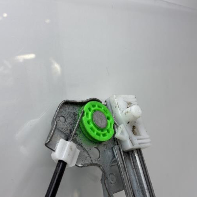 Leve vitre electrique avant gauche RENAULT LAGUNA 2 Photo n°8