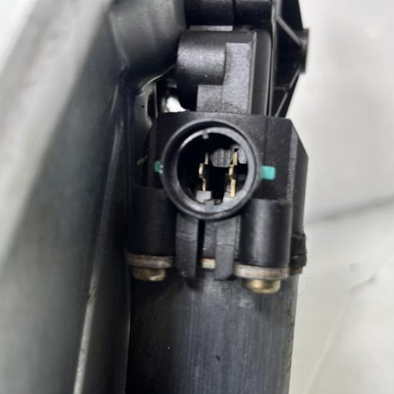 Leve vitre electrique avant gauche RENAULT TWINGO 1 Photo n°4