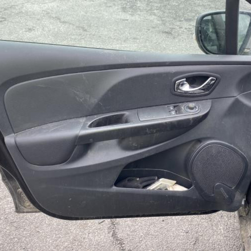 Feu arriere principal droit (feux) RENAULT CLIO 4 Photo n°13