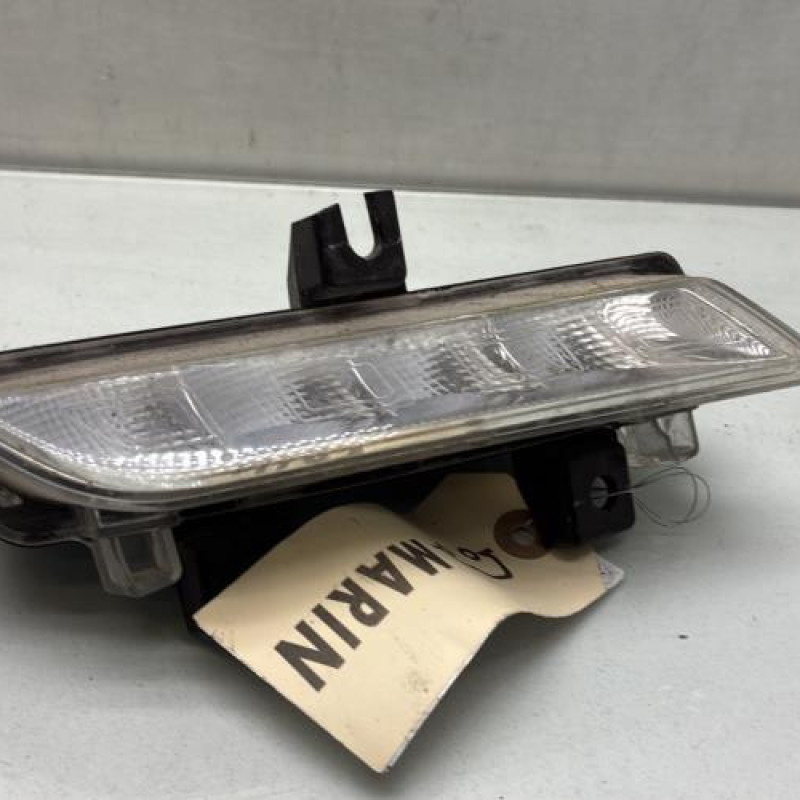 Feu diurne avant droit RENAULT CLIO 4 Photo n°1