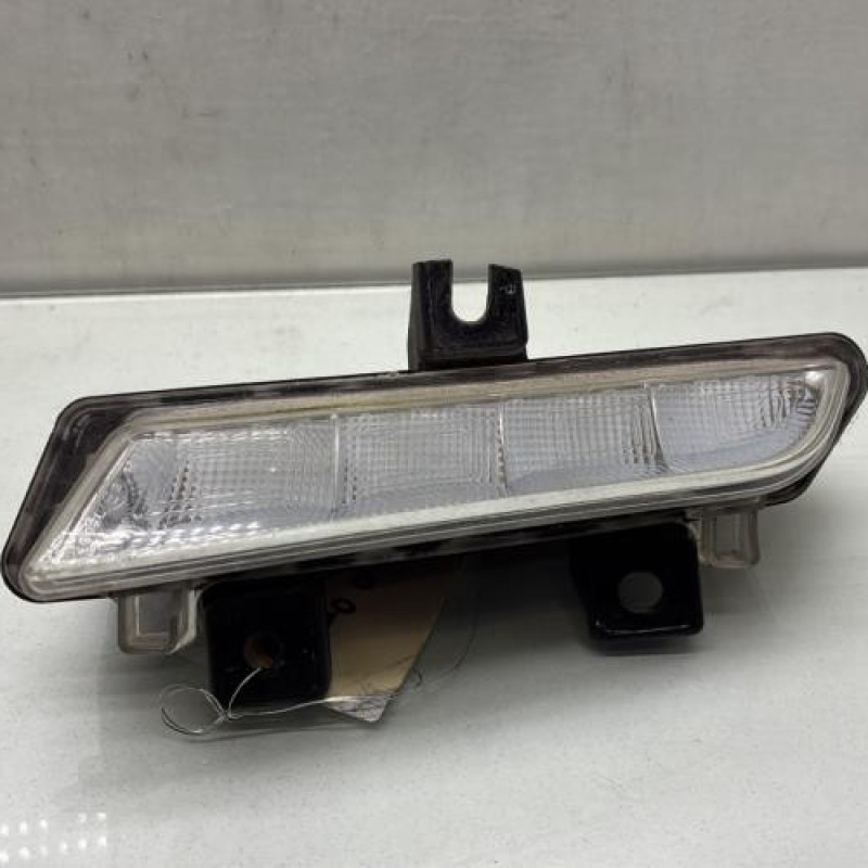 Feu diurne avant gauche RENAULT CLIO 4 Photo n°1