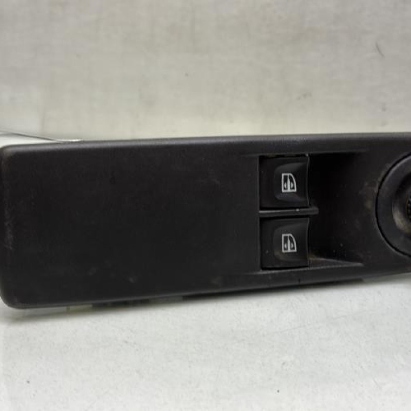 Interrupteur de leve vitre avant gauche RENAULT CLIO 4 Photo n°1