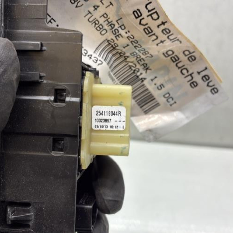 Interrupteur de leve vitre avant gauche RENAULT CLIO 4 Photo n°4