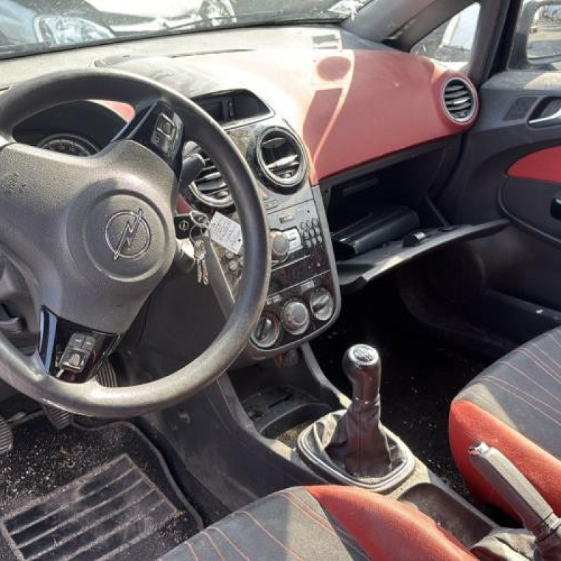 Optique avant principal gauche (feux)(phare) OPEL CORSA D Photo n°20