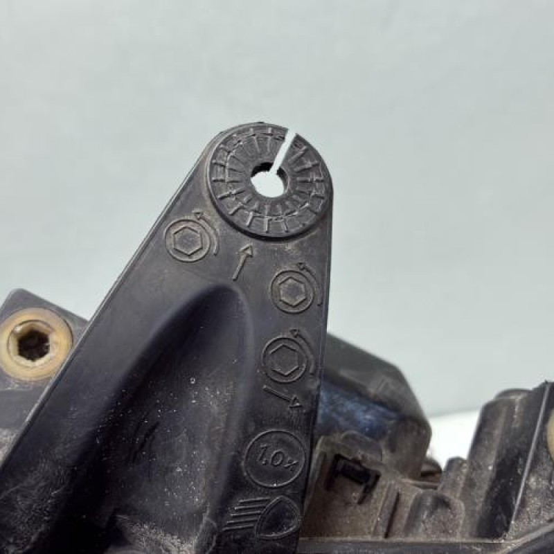 Optique avant principal gauche (feux)(phare) FORD FOCUS 2 Photo n°3