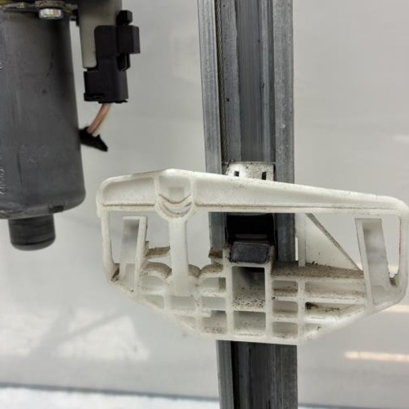 Leve vitre electrique avant droit PEUGEOT PARTNER 1 Photo n°8