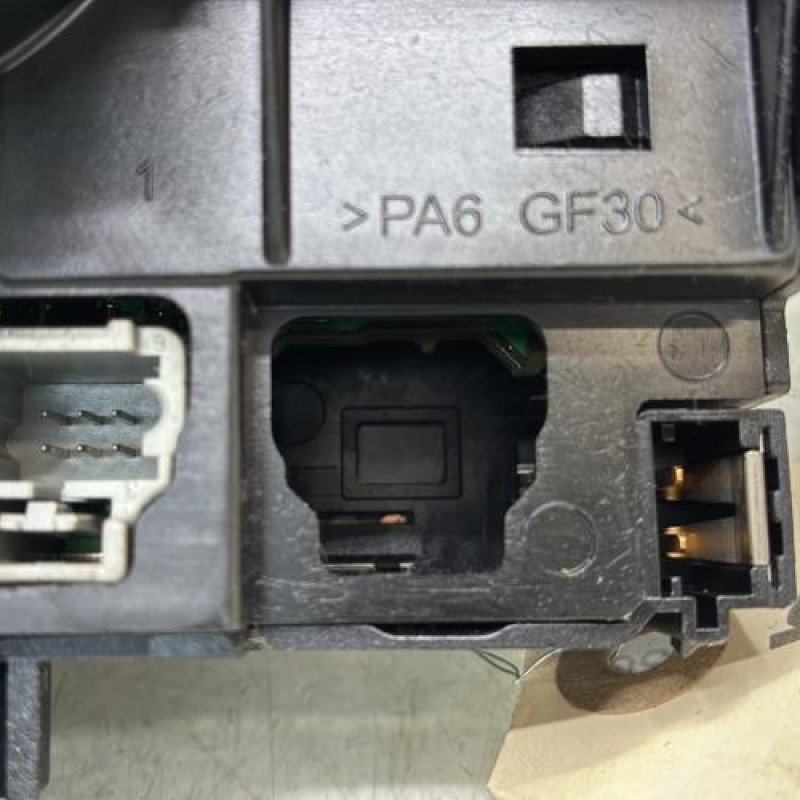 Com (Bloc Contacteur Tournant+Commodo Essuie Glace+Commodo Phare) CITROEN C2 Photo n°8