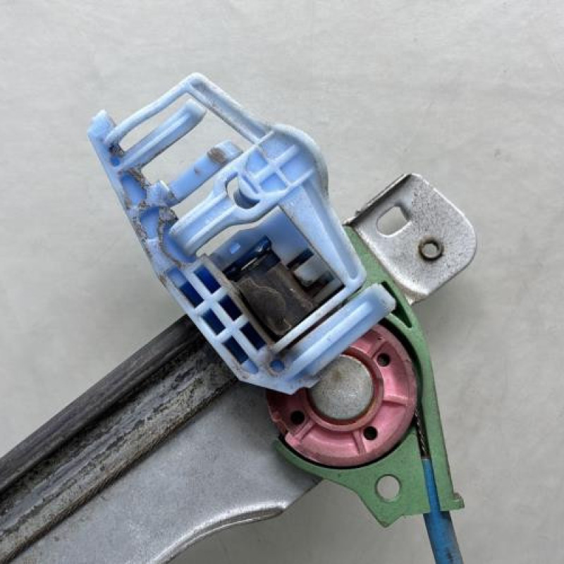 Leve vitre electrique avant gauche CITROEN C2 Photo n°10