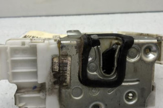 Serrure avant gauche MERCEDES CLASSE B 245