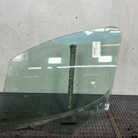 Vitre avant gauche PEUGEOT PARTNER 2 Photo n°1