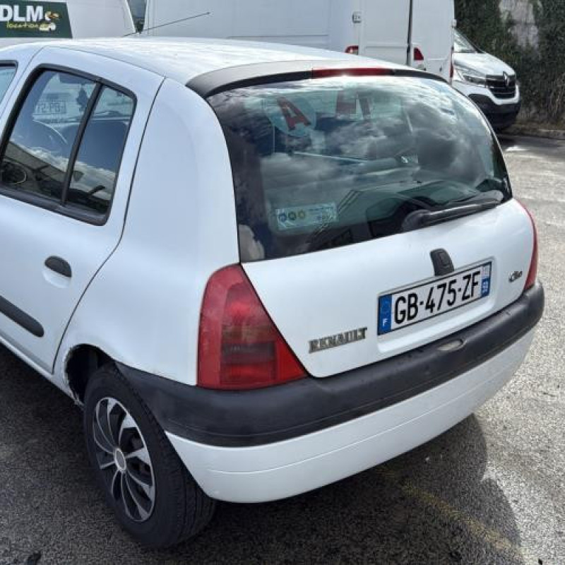 Bouchon de carburant RENAULT CLIO 2 Photo n°10