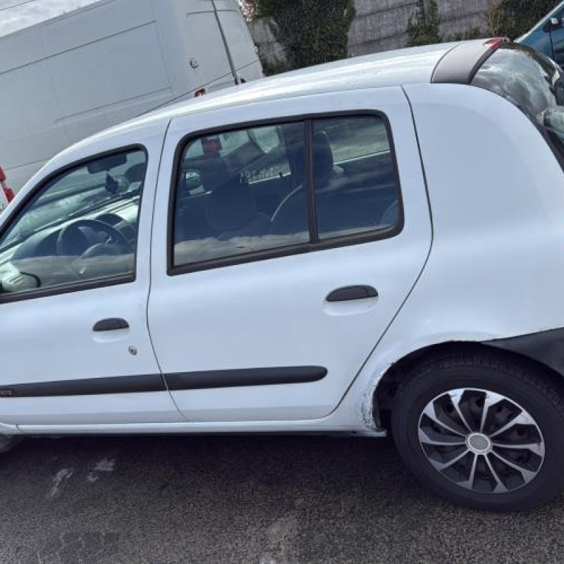 Bouchon de carburant RENAULT CLIO 2 Photo n°12