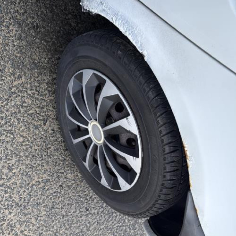 Bouchon de carburant RENAULT CLIO 2 Photo n°15