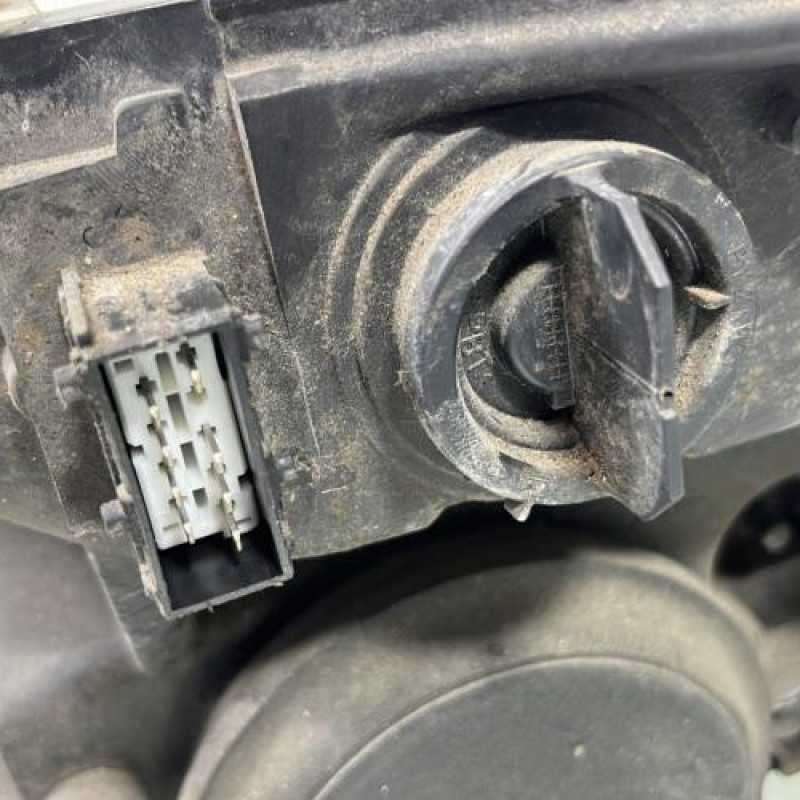 Optique avant principal droit (feux)(phare) CITROEN C2 Photo n°3