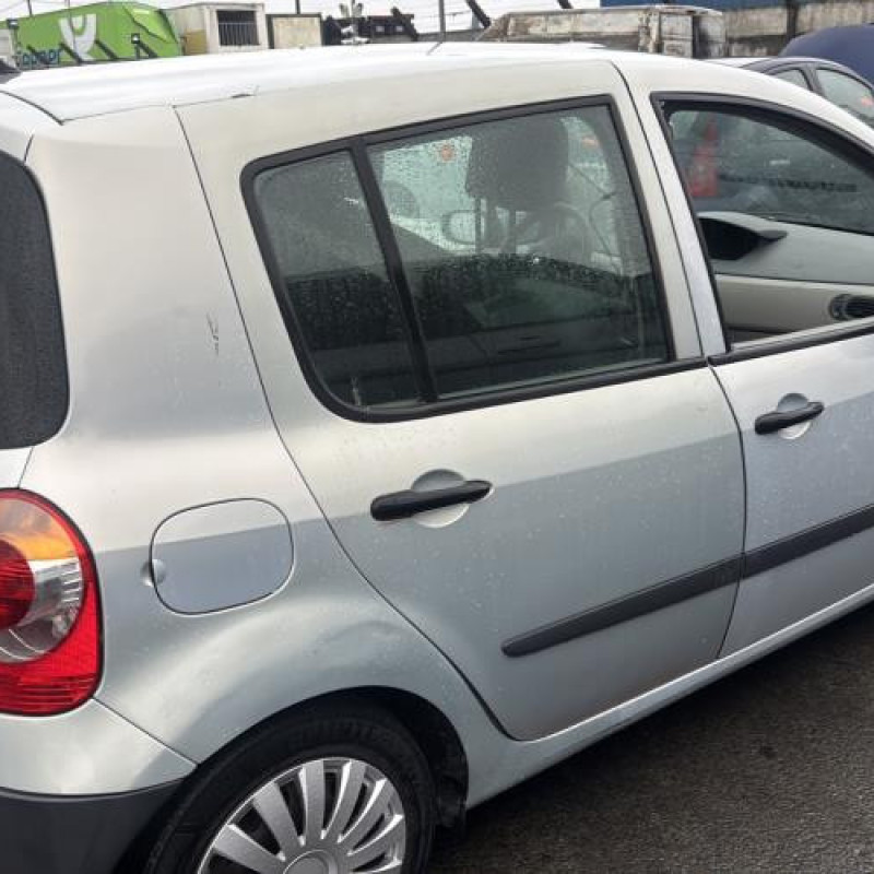 Trappe d'essence RENAULT MODUS Photo n°6