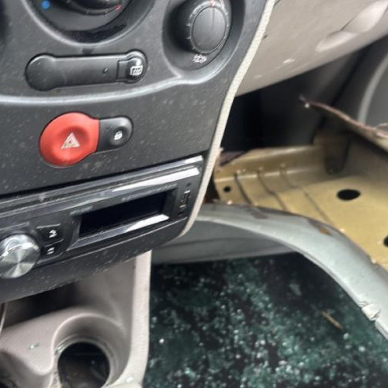 Tambour arriere droit RENAULT MODUS Photo n°18