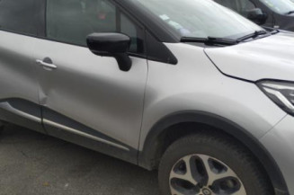 Eclairage de plaque RENAULT CAPTUR 1