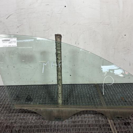 Vitre avant droit KIA CEE-D 1 Photo n°1