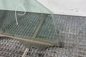 Vitre avant droit KIA CEE-D 1