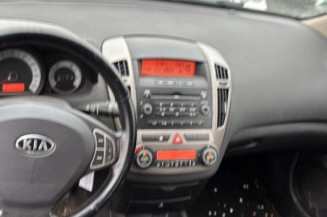 Vitre avant droit KIA CEE-D 1