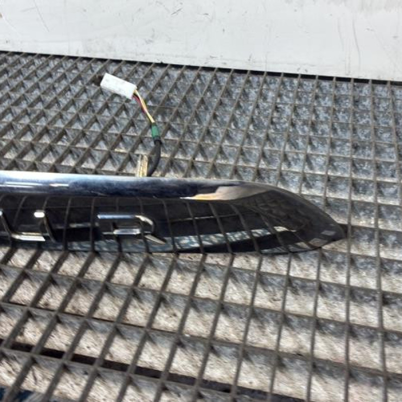 Baguette de coffre RENAULT CAPTUR 1 Photo n°3