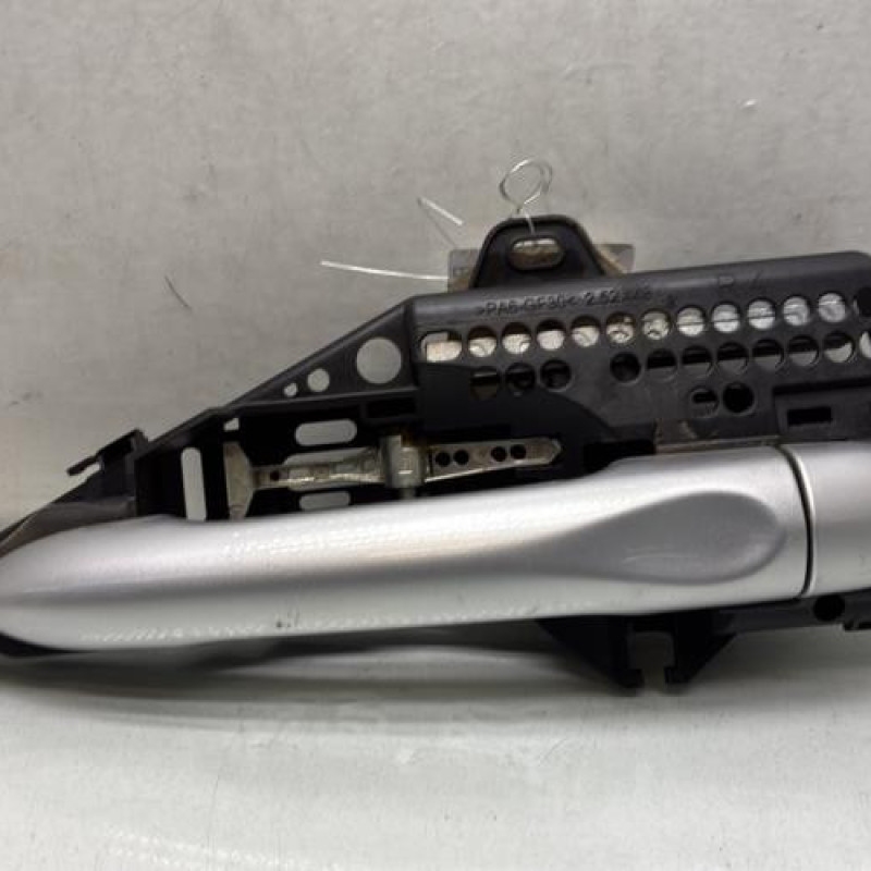 Poignee porte arriere droit RENAULT CAPTUR 1 Photo n°1