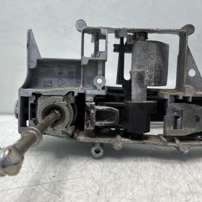 Poignee porte avant gauche PEUGEOT PARTNER 2 Photo n°3