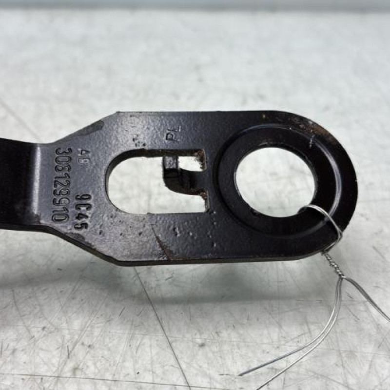 Attache ceinture avant droit PEUGEOT PARTNER 2 Photo n°3