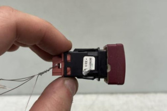 Bouton de warning PEUGEOT PARTNER 2